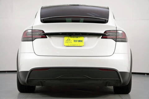 2023 Tesla Model X Standard Range