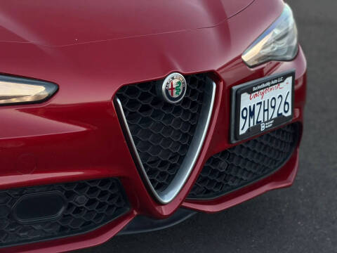 2017 Alfa Romeo Giulia Ti