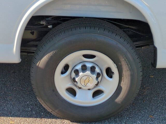 2025 Chevrolet Express 2500