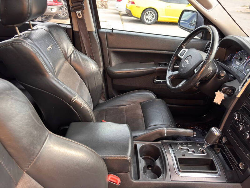 2009 Jeep Grand Cherokee SRT8