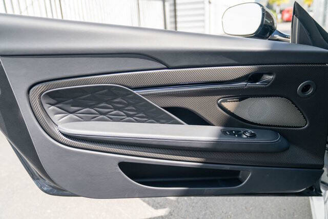 2024 Aston Martin DB12 15