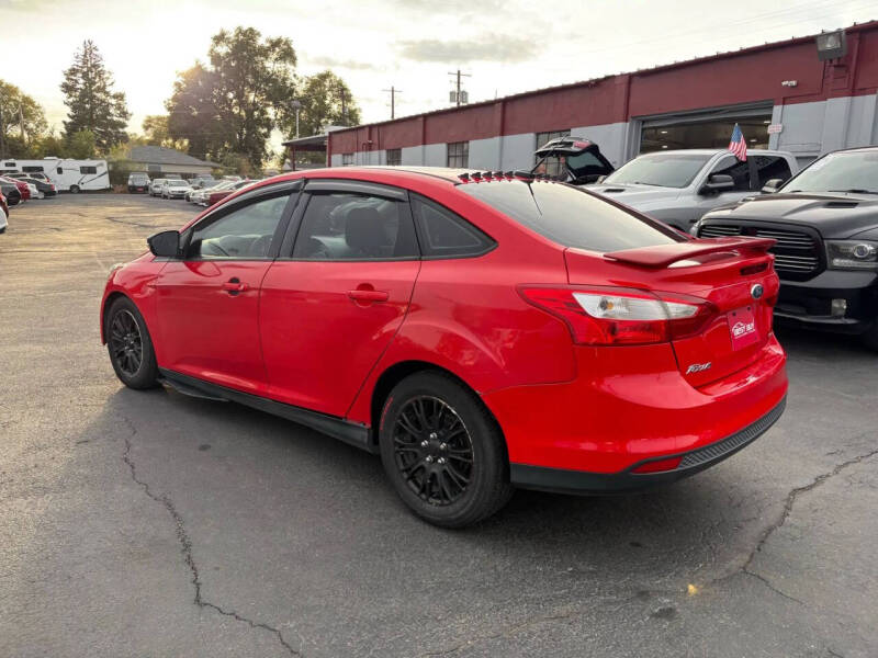 2012 Ford Focus SE
