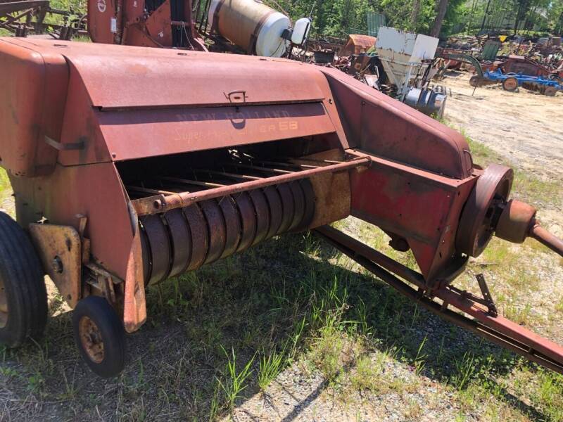 1972 New Holland Hayliner 68 for sale at Vehicle Network - Joe’s Tractor Sales in Thomasville NC
