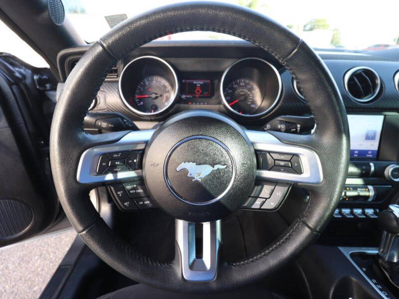 2022 Ford Mustang EcoBoost