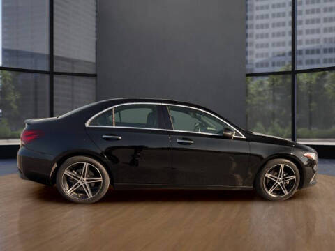 2022 Mercedes-Benz A-Class A 220