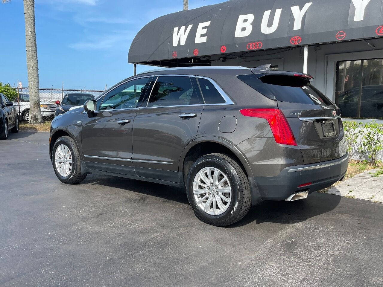 2019 Cadillac XT5  - $23,900
