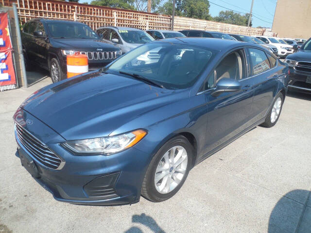 2019 Ford Fusion for sale at VIP Motor Sales in Hazel Park, MI