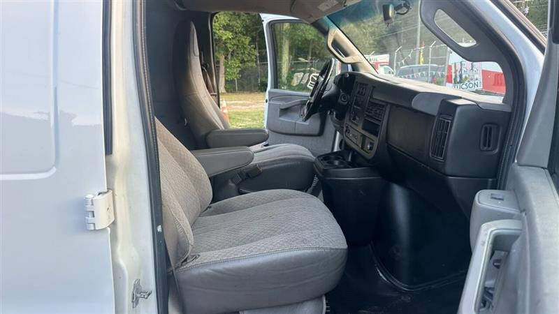 2017 Chevrolet Express 2500