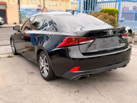 2019 Lexus IS 300