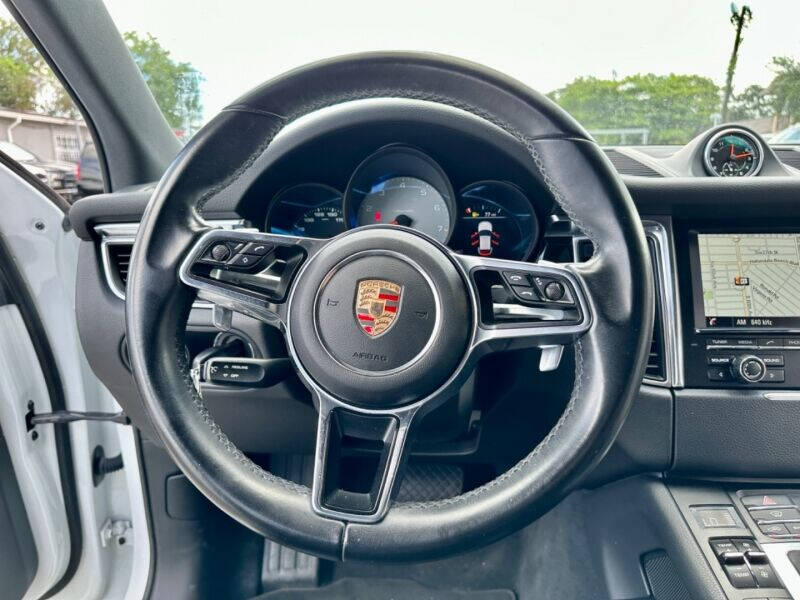 2015 Porsche Macan  - $29,995