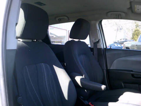 2016 Chevrolet Sonic LT Auto