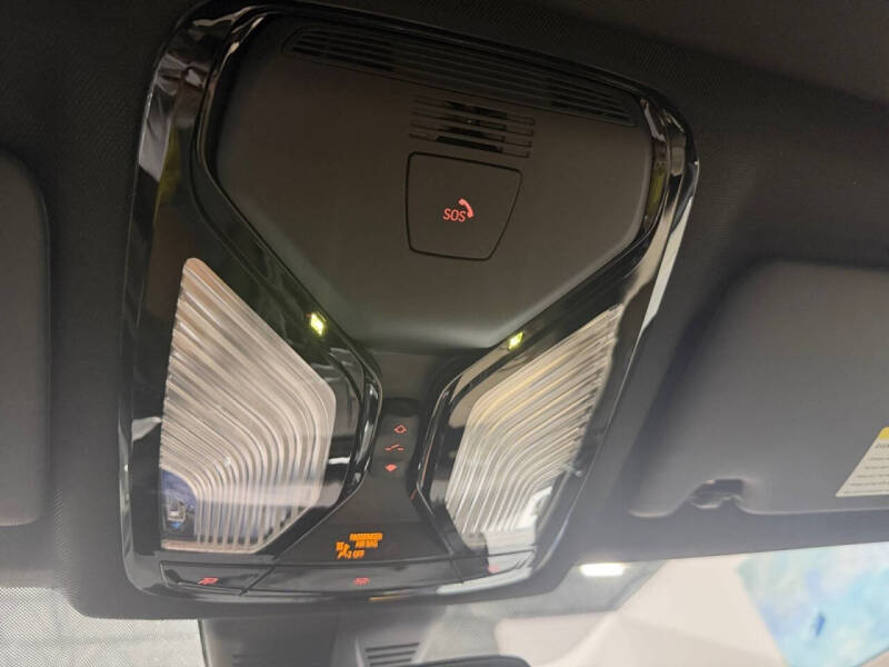 2025 BMW 3 Series 330i