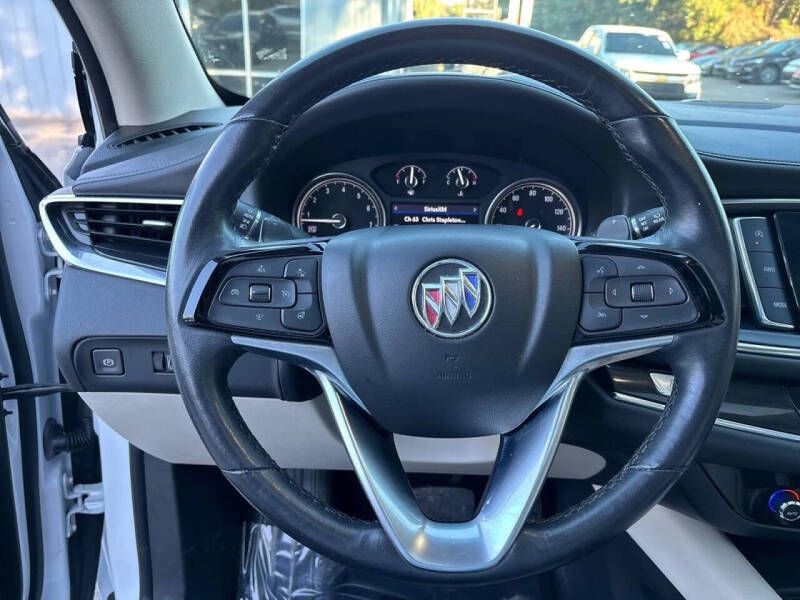 2023 Buick Enclave Essence