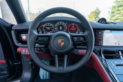 2026 Porsche Panamera 4