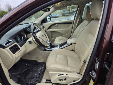 2016 Volvo XC70 T5 Platinum