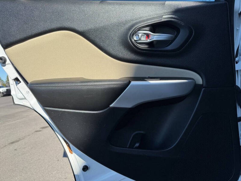 2017 Jeep Cherokee Latitude