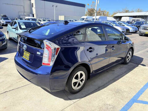 2015 Toyota Prius Two