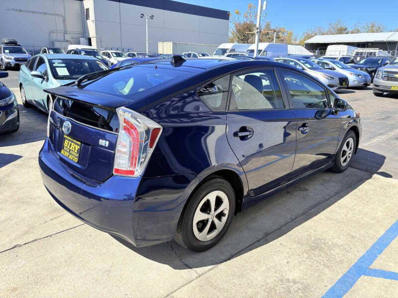 2015 Toyota Prius Two