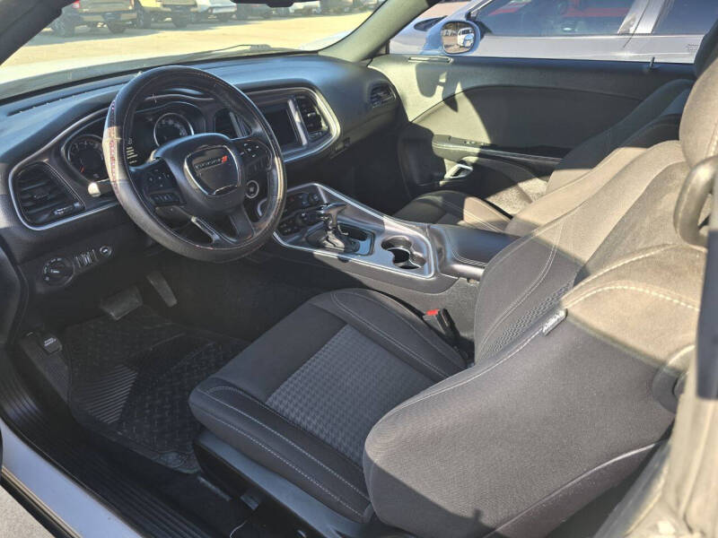 2019 Dodge Challenger SXT