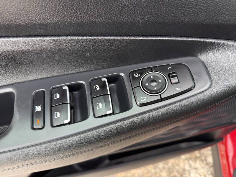 2020 Hyundai Santa Fe SE