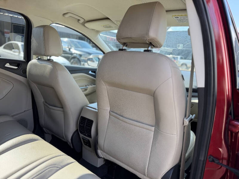 2017 Ford Escape SE