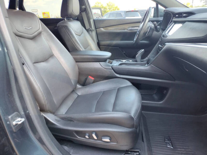 2021 Cadillac XT5 Sport