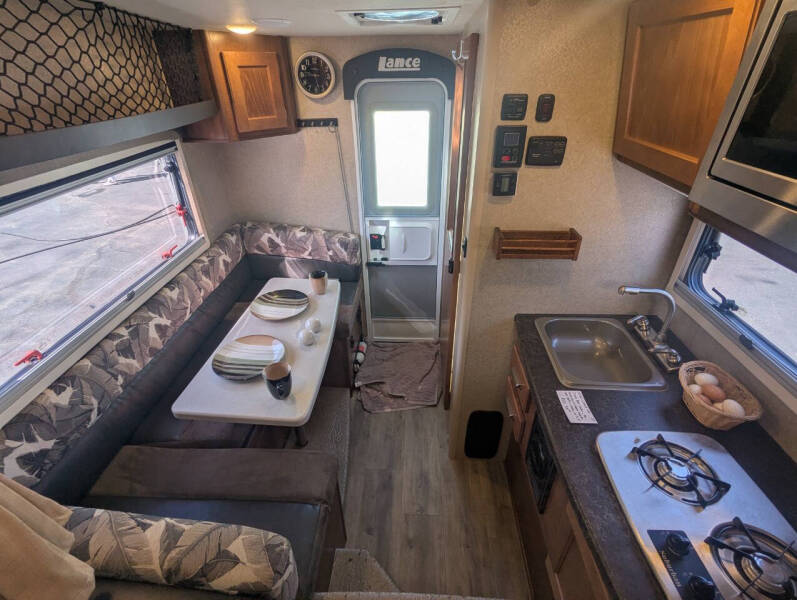 2020 Lance Camper 650 / 15ft