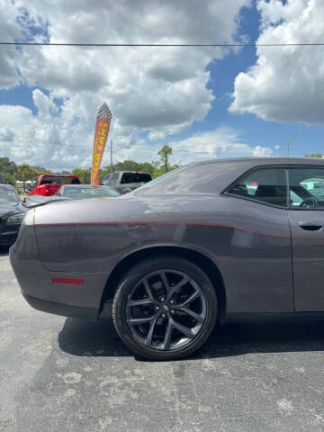 2022 Dodge Challenger SXT