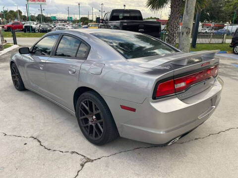 2013 Dodge Charger Police