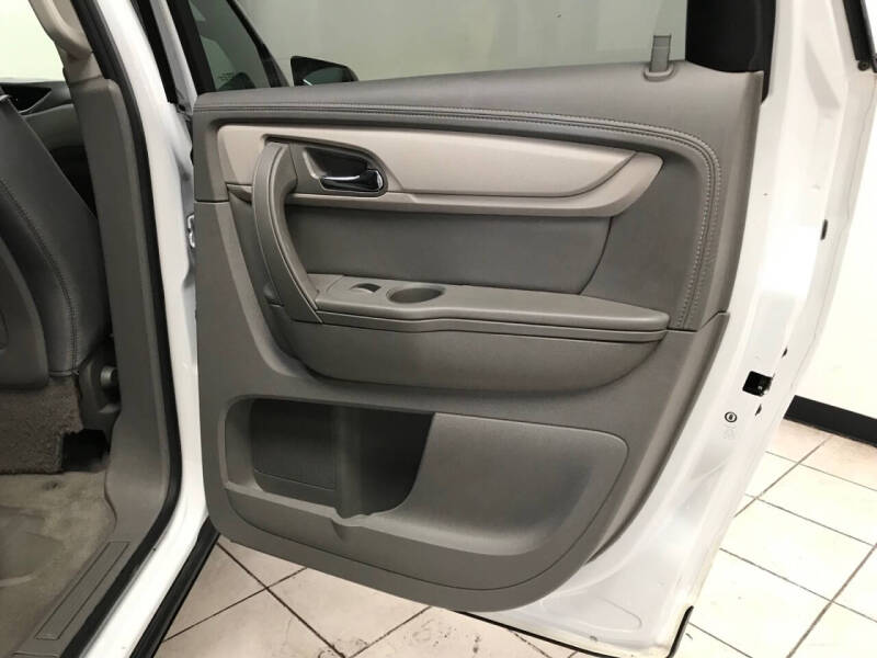 2017 Chevrolet Traverse LS