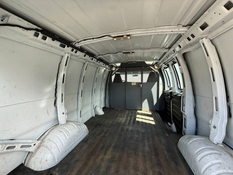 2017 Chevrolet Express 2500