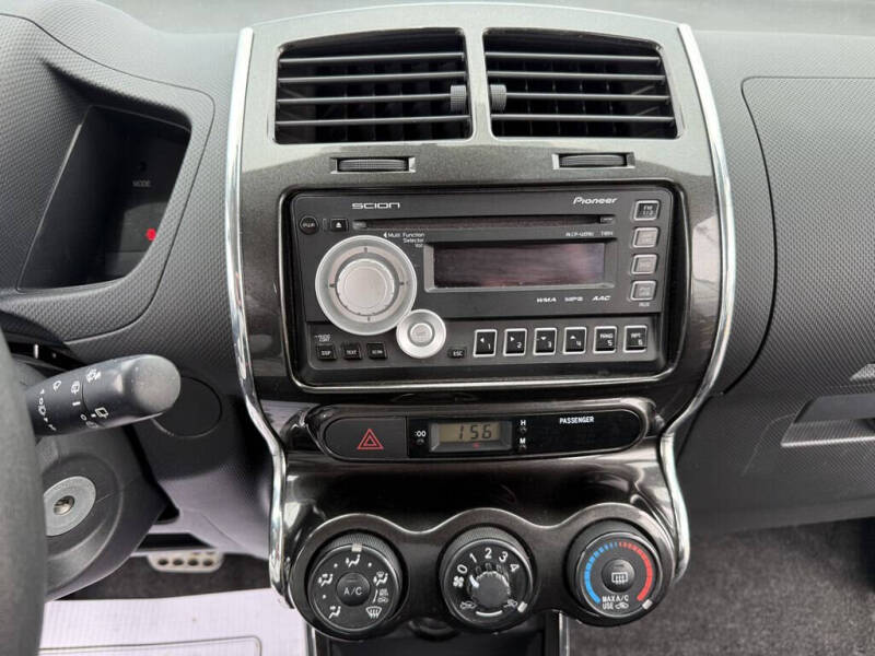 2010 Scion xD