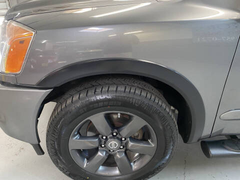 2015 Nissan Titan SV