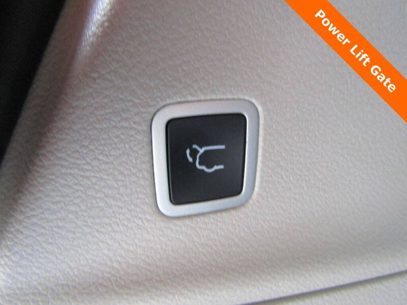 2023 Chrysler Pacifica Plug-In Hybrid Touring L