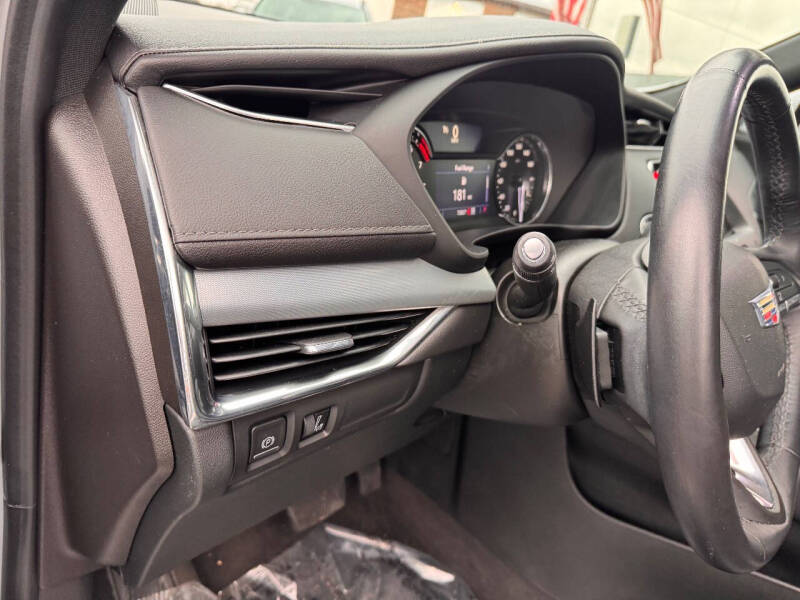 2020 Cadillac XT4 Premium Luxury