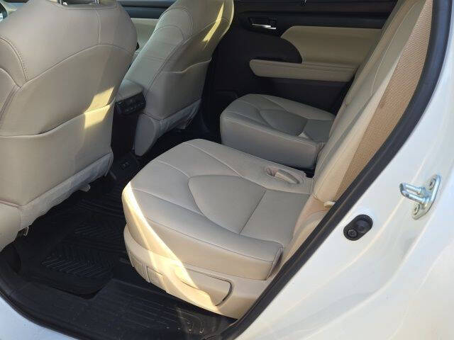 2021 Toyota Highlander XLE