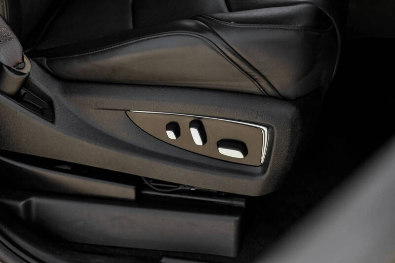 2016 Cadillac Escalade ESV Luxury Collection