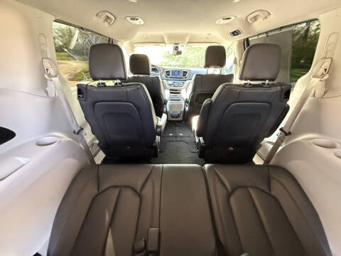 2018 Chrysler Pacifica Touring L