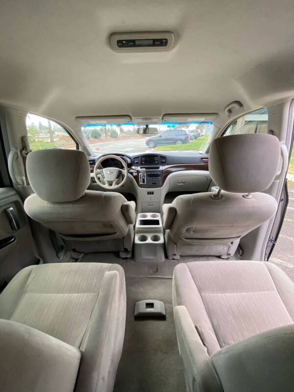 2013 Nissan Quest
