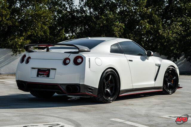 2014 Nissan GT-R Premium