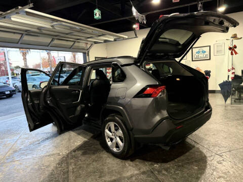 2021 Toyota RAV4 Hybrid XLE Premium