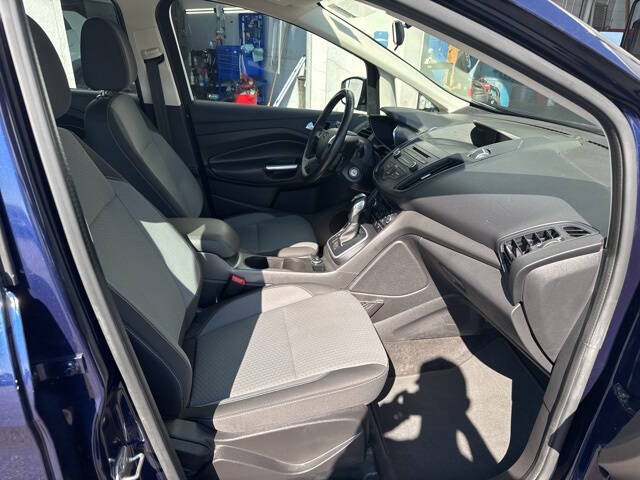 2017 Ford C-MAX Hybrid SE