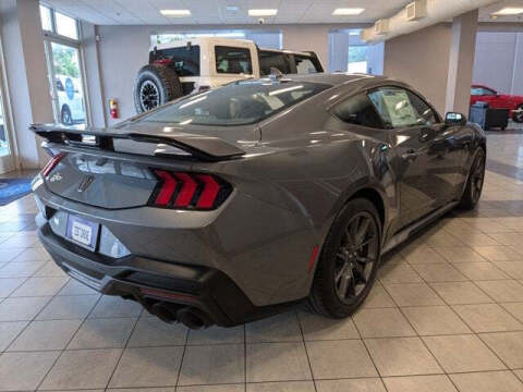 2025 Ford Mustang Dark Horse