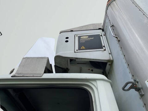 1998 Freightliner FL70