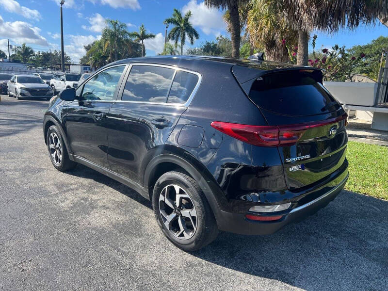 2022 Kia Sportage LX