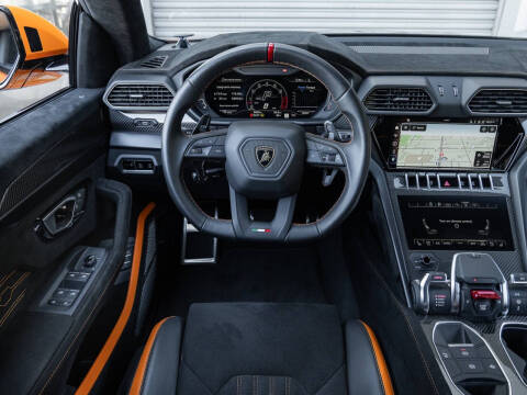 2023 Lamborghini Urus Performante