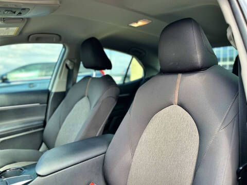 2020 Toyota Camry LE