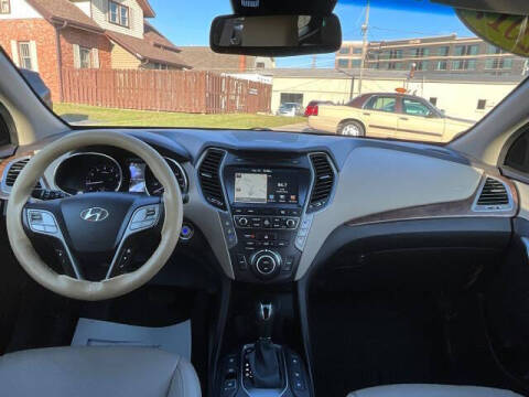 2017 Hyundai Santa Fe SE Ultimate