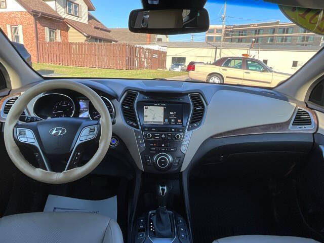 2017 Hyundai Santa Fe SE Ultimate