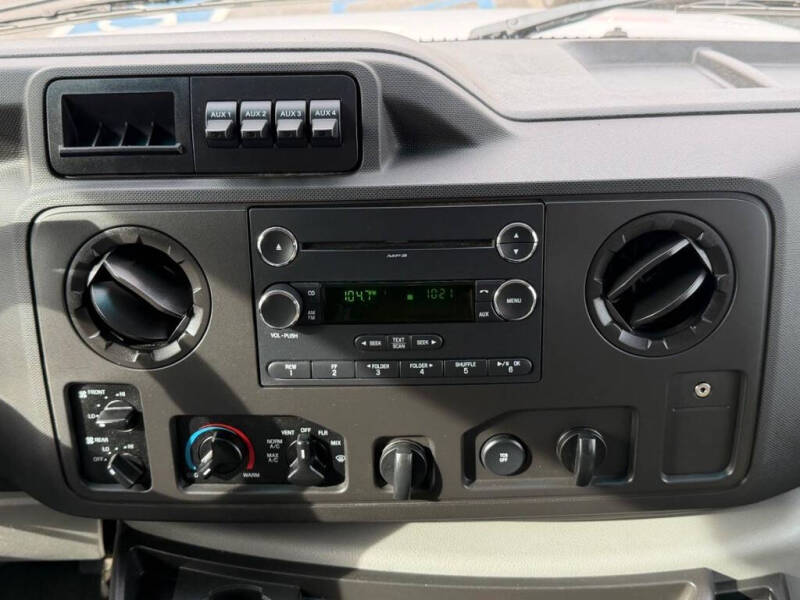 2014 Ford E-Series E-250